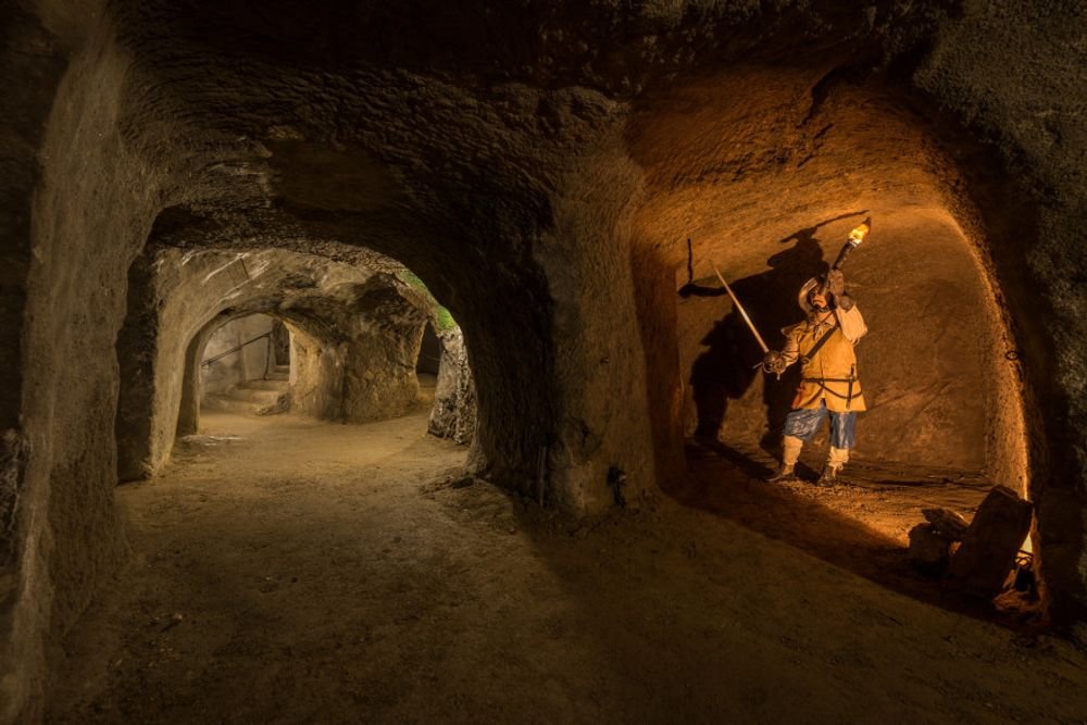 Náhledový obrázek - Labyrint dlouhý 27 km vznikl jako úkryt ve válkách, ale pro nepřátele se měnil v past. Jaké nástrahy tu na ně čekaly?